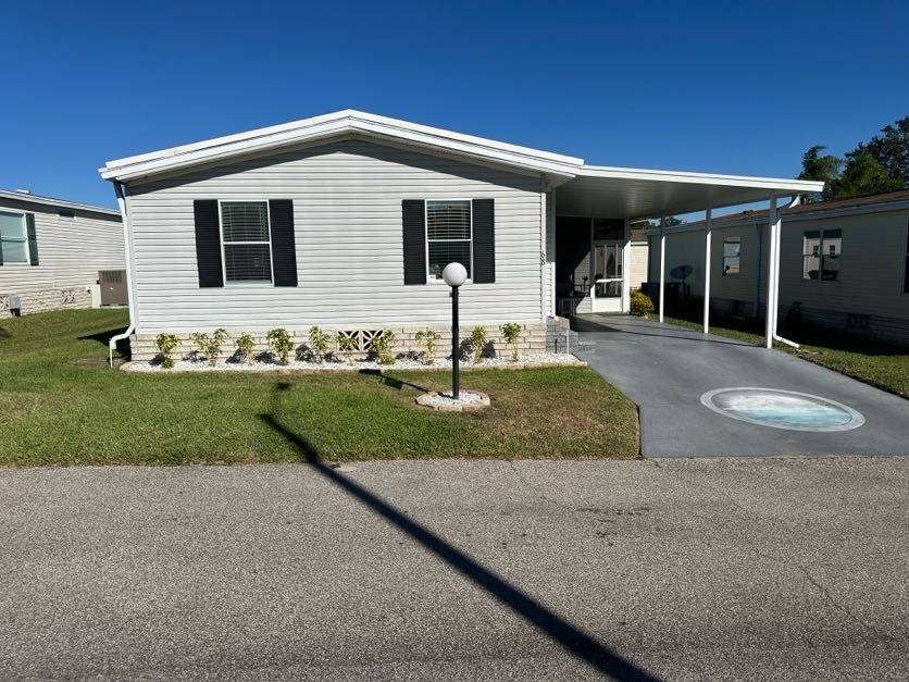 Lake Alfred, FL Mobile Home for Sale located at 68 Cypress Loop Cypress Greens